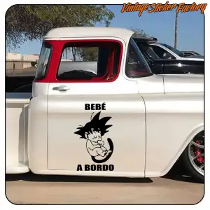 AUTOCOLLANT BÉBÉ GOKU À BORD. ACHETEZ DES AUTOCOLLANTS EN VINYLE.