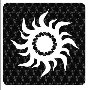 Pegatina SOL TRIBAL. Vinilo de alta calidad, soporta perfectamente la intemperie, apto incluso para náutica. Pégala donde quiera